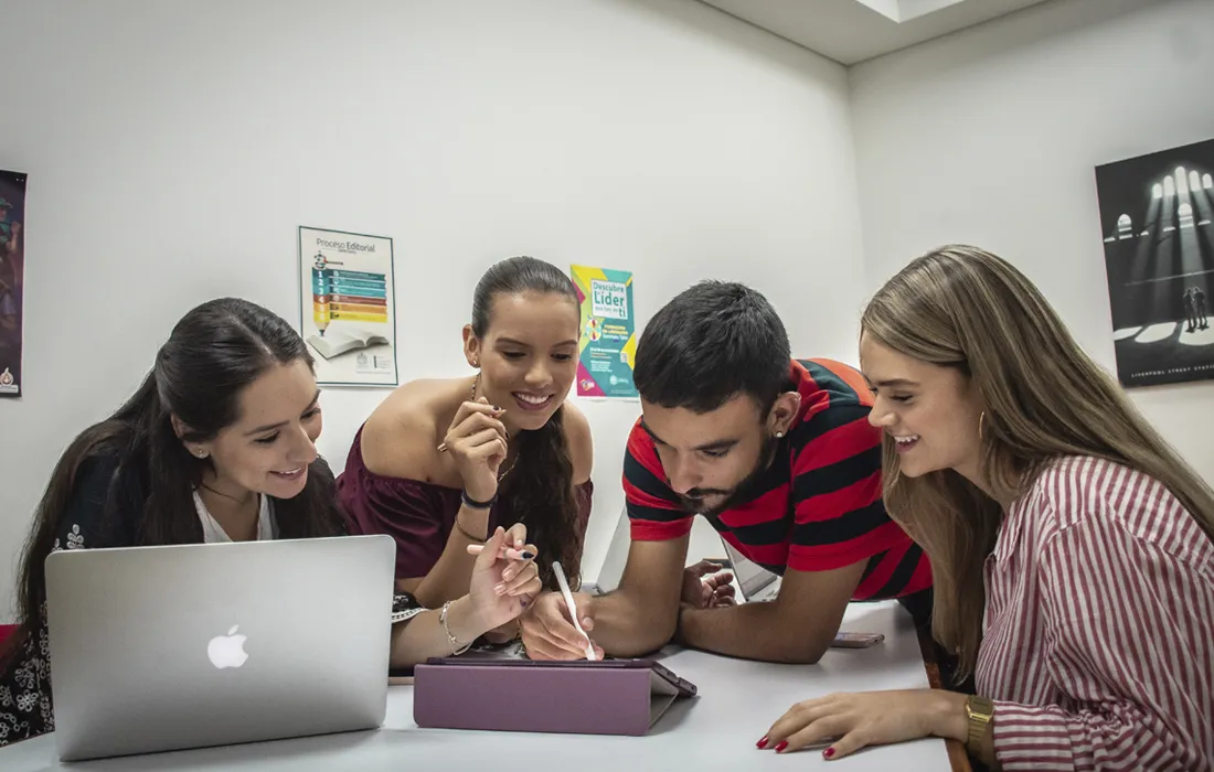 Comunicacion acreditada Javeriana Cali