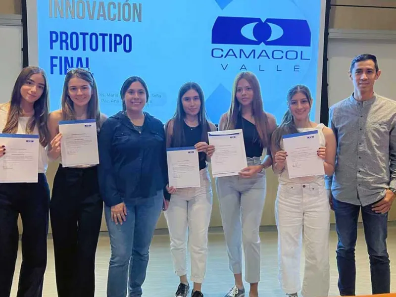 Estudiantes de Mercadeo presentaron sus proyectos de innovación colaborativa a tres empresas de la región